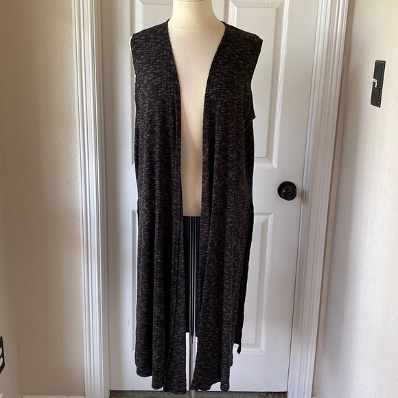 LuLaRoe Jackets & Blazers - LuLaRoe Black & Gray Joy Long Vest Duster Sz Large